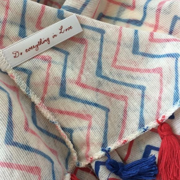 NWT, Tassel Trimmed Stretch Poly Zig Zag Infinity Scarf - Picture 6 of 6